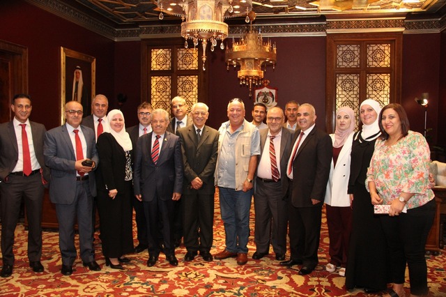 رئيس الديوان الملكي يستقبل وفدا من اليرموك .. صور 