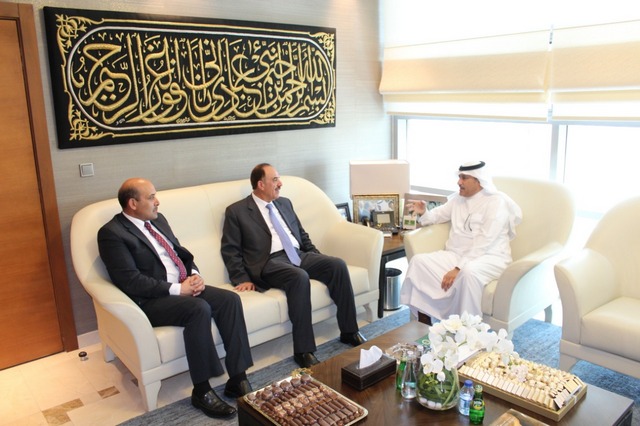 السفير السعودي يلتقي رئيس الجامعة الأردنية