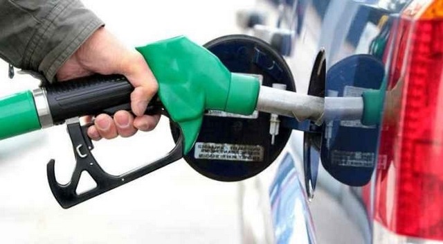 الحكومة ترفع أسعار البنزين والسولار 