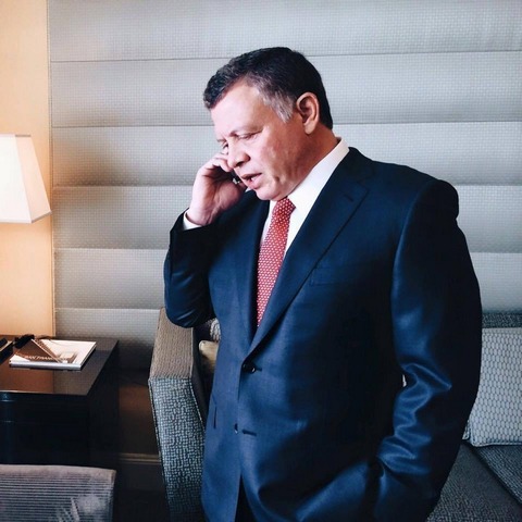 الملك يهاتف رئيس كازاخستان السابق