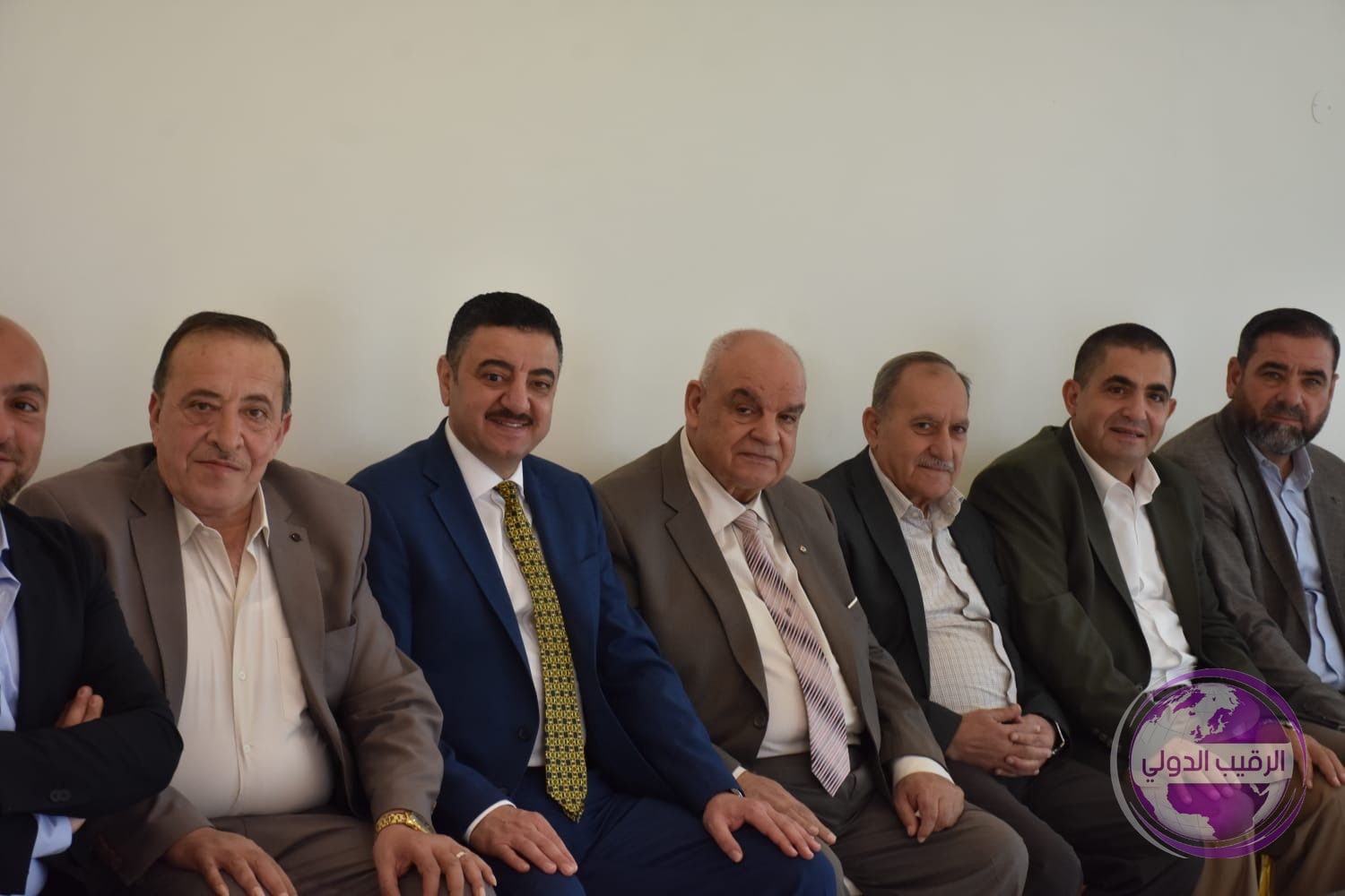 رئيس وأعضاء غرفة صناعة إربد يستقبلون التهاني (صور) - صورة 27